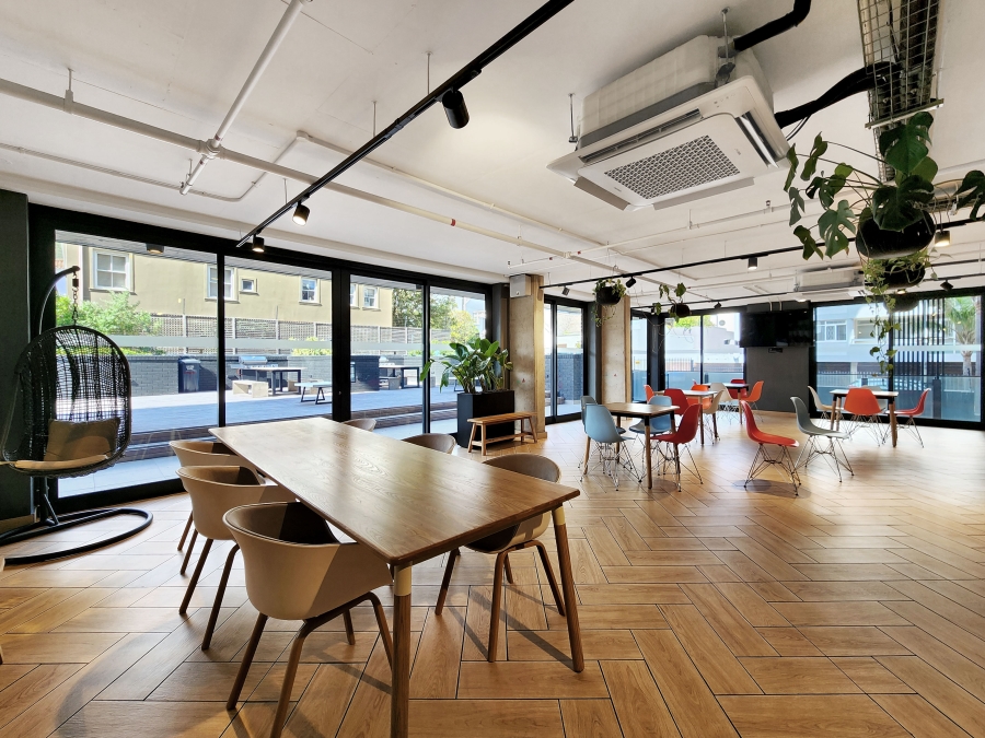 1 Bedroom Property for Sale in Sea Point Western Cape